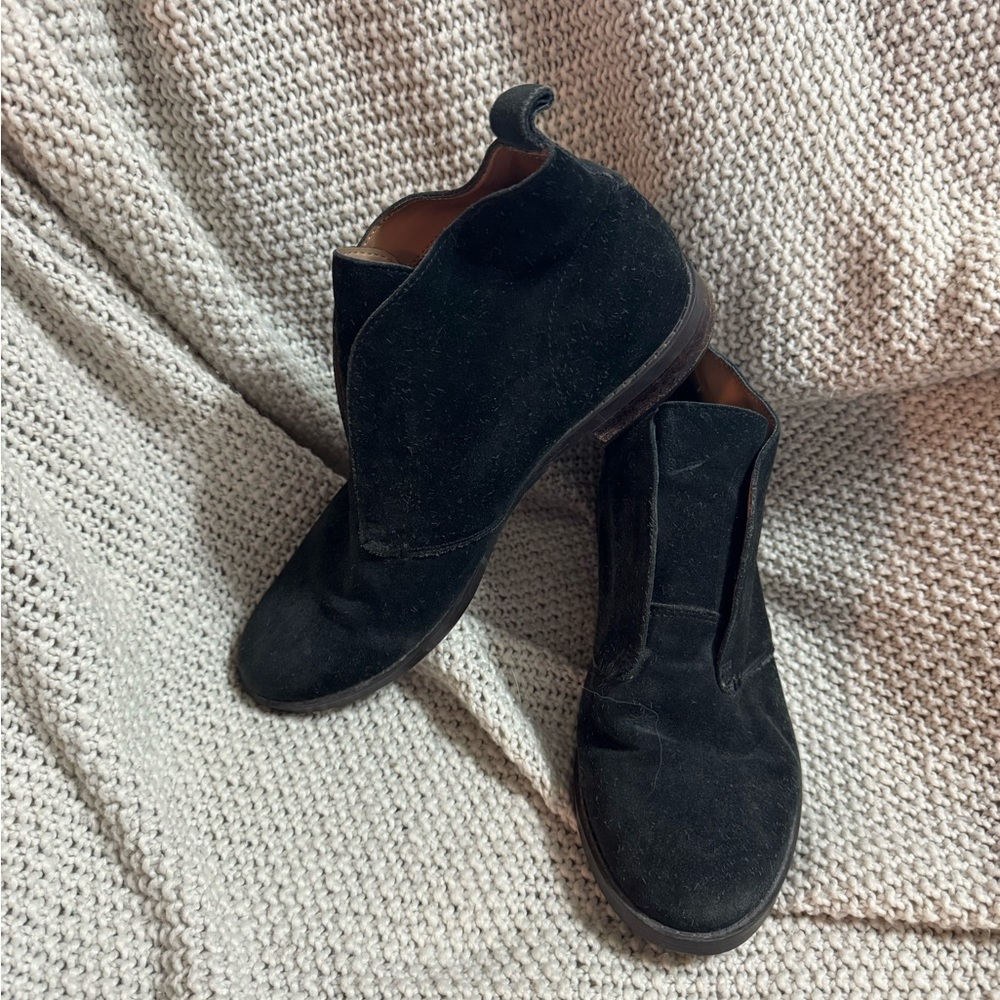 Franco Sarto Ilena Women's Sz 7.5 Black Suede Leather Pull On Bootie Ankle Boots